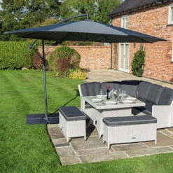 Prestbury Overhang Parasol
