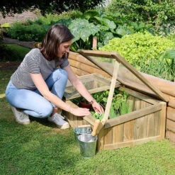 Small Space Cold Frame 7 Small Space Cold Frame -You Garden 161416 3