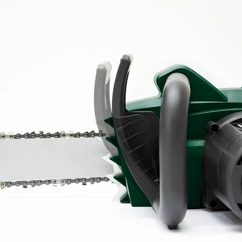 Webb 40cm 2200 Watt Electric Chainsaw 6 Webb 40cm 2200 Watt Electric Chainsaw - Image 6
