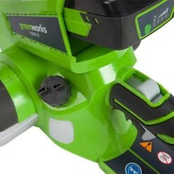Greenworks 24V Cordless Chainsaw With 2Ah Battery And Charger 7 Greenworks 24V Cordless Chainsaw With 2Ah Battery And Charger -You Garden 180059 3
