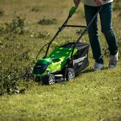 Greenworks 40v 35cm Walk Behind Mower With 2Ah Battery And Charger -You Garden 180286 4