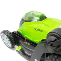 Greenworks 40v 40cm Walk Behind Mower With 2 X 2Ah Batteries And Charger 10 Greenworks 40v 40cm Walk Behind Mower With 2 X 2Ah Batteries And Charger -You Garden 180287 2