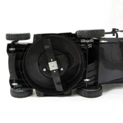 Greenworks 40v 40cm Walk Behind Mower With 2 X 2Ah Batteries And Charger 11 Greenworks 40v 40cm Walk Behind Mower With 2 X 2Ah Batteries And Charger -You Garden 180287 3