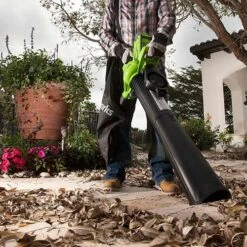 Greenworks 40v Brushless Blower And Vacuum With 2 X 2Ah Batteries And Charger 5 Greenworks 40v Brushless Blower And Vacuum With 2 X 2Ah Batteries And Charger -You Garden 180290 2