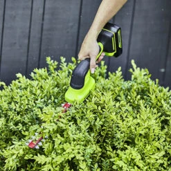 24v Grass Shrub/Shear Including Battery & Charger 8 24v Grass Shrub/Shear Including Battery & Charger -You Garden 180390 3